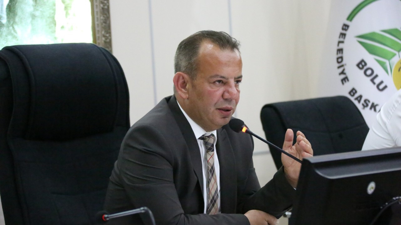 Bolu Belediye Başkanı Tanju Özcan bir Iraklının aldığı 10 mezar yerini iptal ettirdi