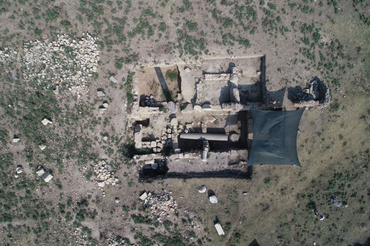 Adana'da Roma dönemine ait gladyatör mezarları bulundu - Sayfa 1
