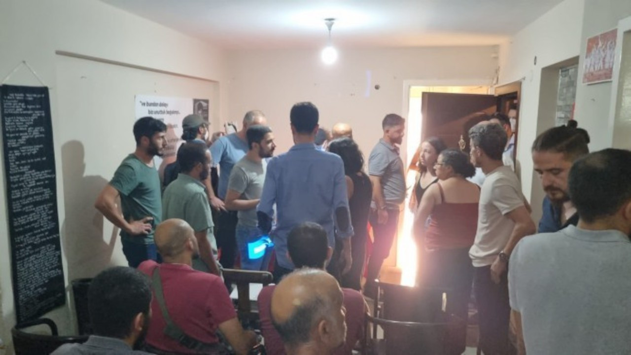 İzmir'de gözaltına alınan ESP'liler serbest bırakıldı