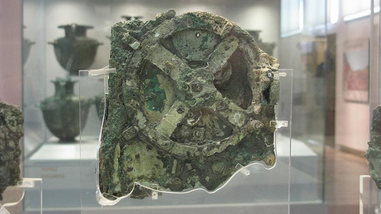 Antikythera Mekanizması: Antik bir astronomik hesaplama aleti