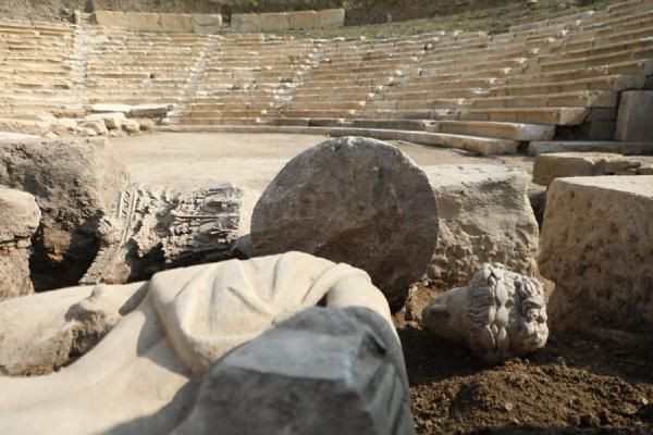 Düzce'de antik kentteki kazılarda Apollo heykeli bulundu - Sayfa 2