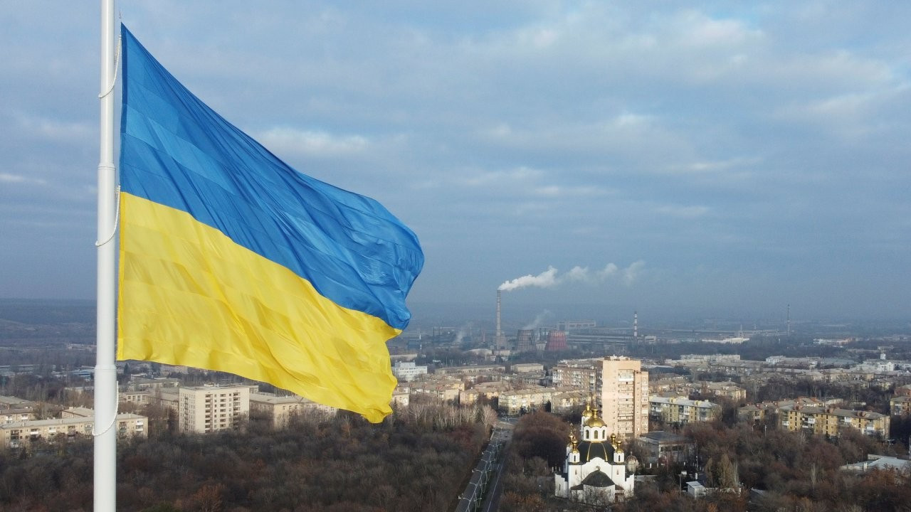 Ukrayna Genelkurmay Başkanı'nın asistanı hediyesindeki el bombasının patlaması sonucu öldü