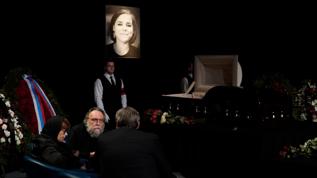 Dugin, kızının cenazesinde konuştu: Rusya için öldü