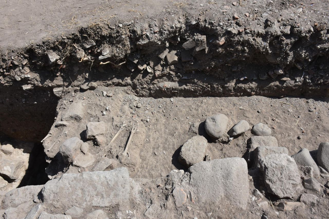Pergamon kazılarında hacı şişesi bulundu - Sayfa 3
