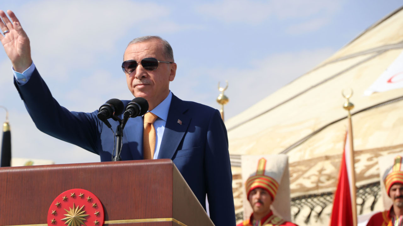 Erdoğan: Parmak sallayanların riyakarlıklarının farkındayız