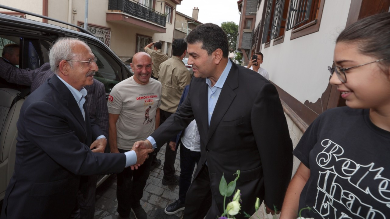 Kılıçdaroğlu, Afyonkarahisar'da Gültekin Uysal ile görüştü