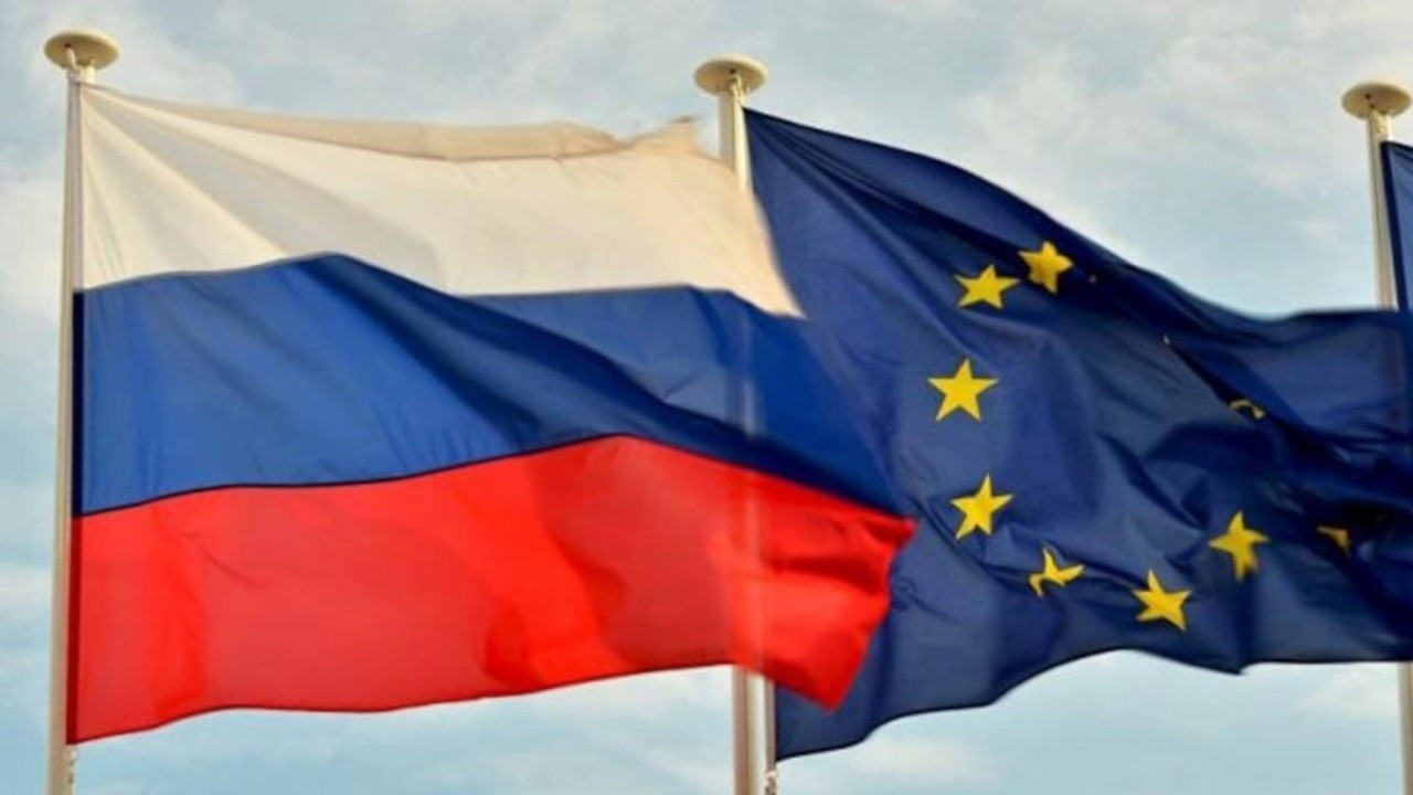 AB Rusya’yla vize anlaşmasını askıya alıyor