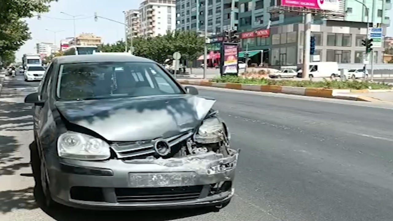 Akşener'in Urfa konvoyunda kaza