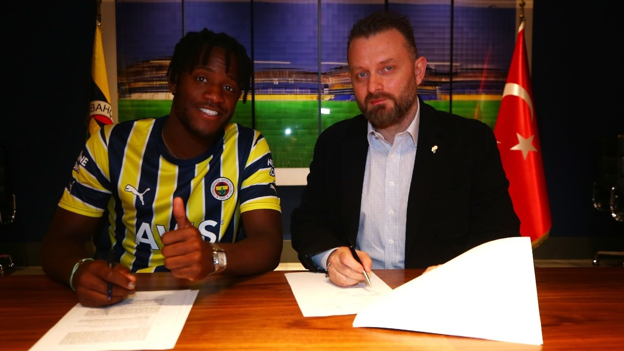Fenerbahçe Batshuayi'yi transfer etti