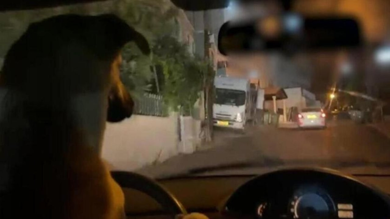 Kudüs'te aracını köpeğe 'sürdüren' erkek gözaltına alındı