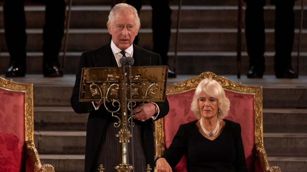 Kral 3'üncü Charles, İngiliz Parlamentosu'nda ilk konuşmasını yaptı