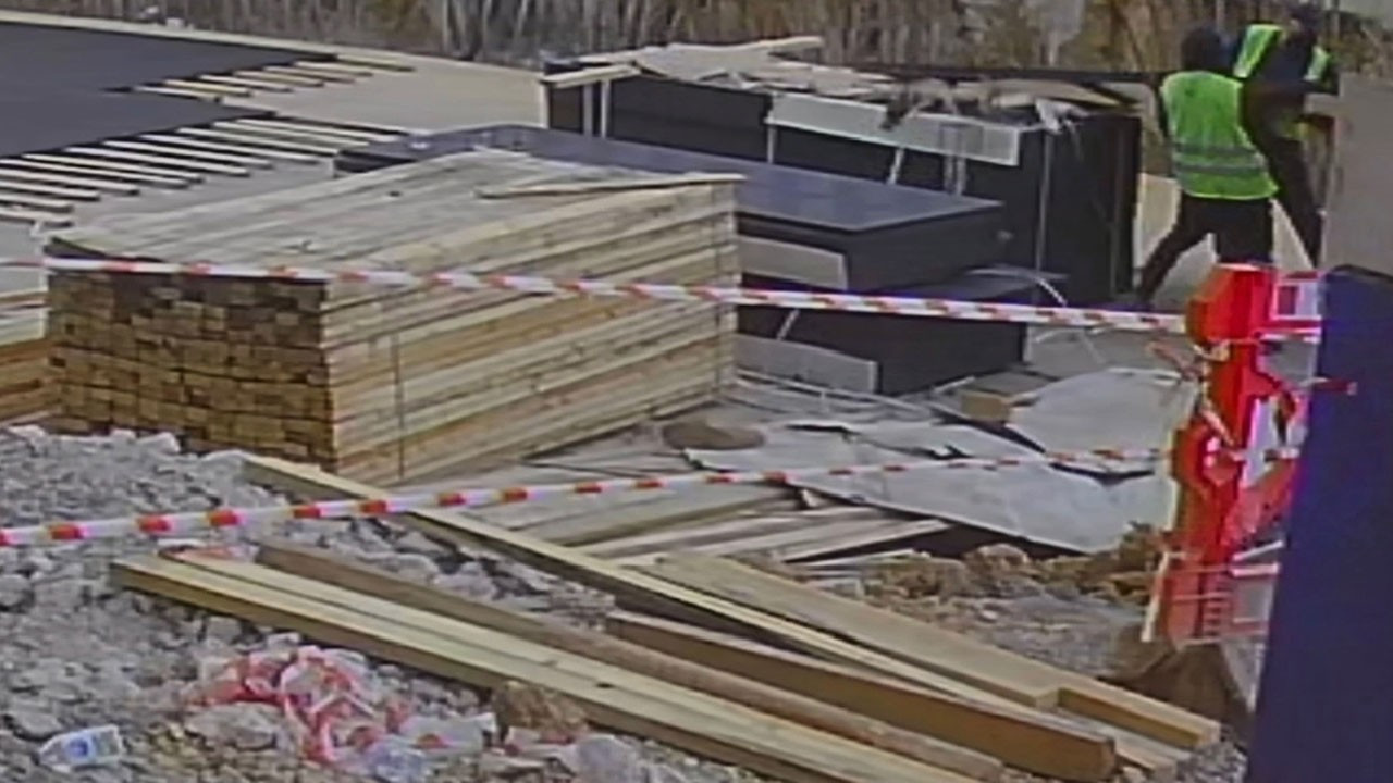 İnşaat işçisi gibi girip İBB'nin şantiyesinden beton kalıpları çaldılar 