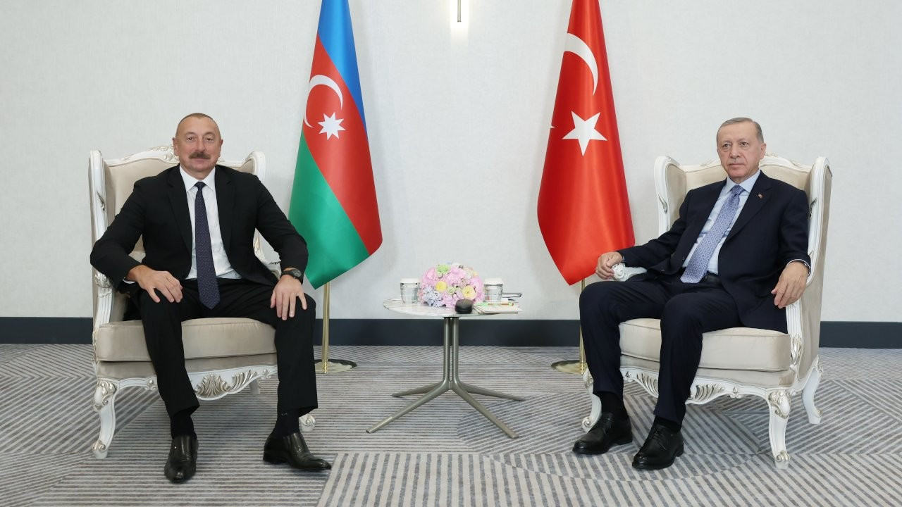 Erdoğan, Azerbaycan Cumhurbaşkanı Aliyev ile bir araya geldi