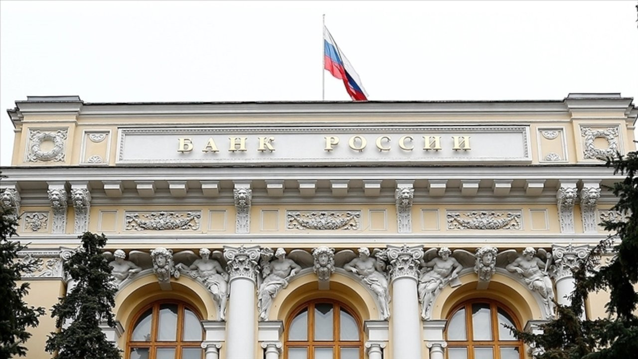 Rusya Merkez Bankası politika faizini yüzde 7,5'a düşürdü