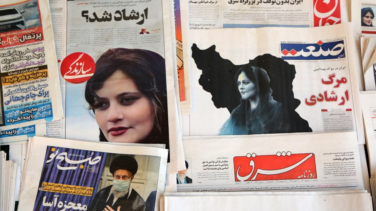 İranlı gazeteci Sabeti: Mahsa onlara direndiği için işkence görmüştür
