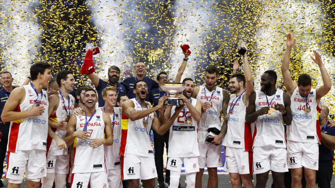 EuroBasket 22'de şampiyon İspanya