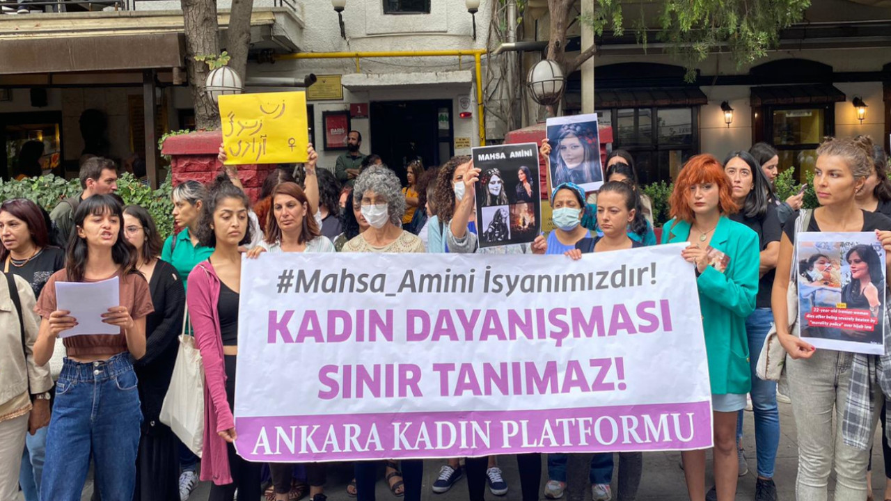 Amini’nin öldürülmesi Ankara’da protesto edildi