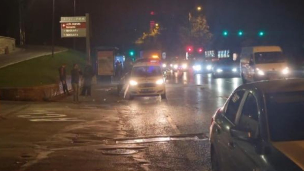 Sarıyer'de motosiklet otomobille çarpıştı: 1 ölü, 2 yaralı