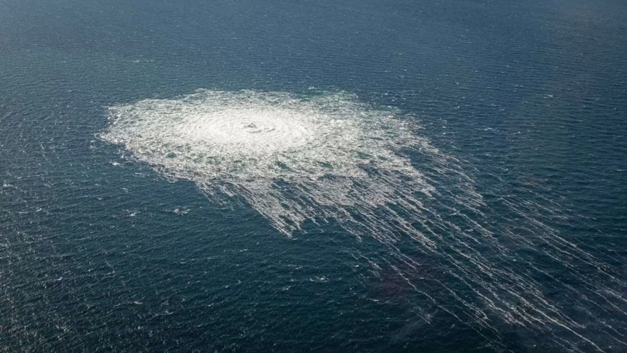 Baltık Denizi'nde doğalgaz hattında patlama