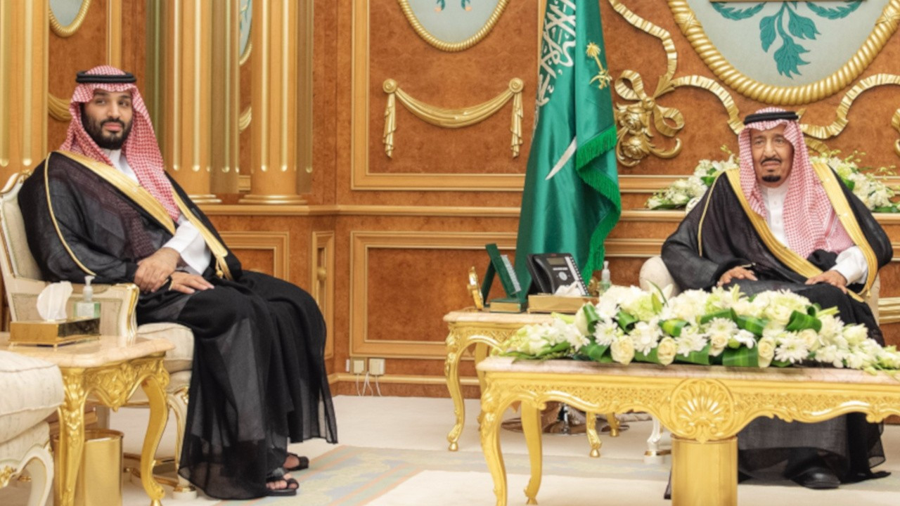 Suudi Arabistan'da kabine 'revizyon'u: Prens Selman Başbakan oldu