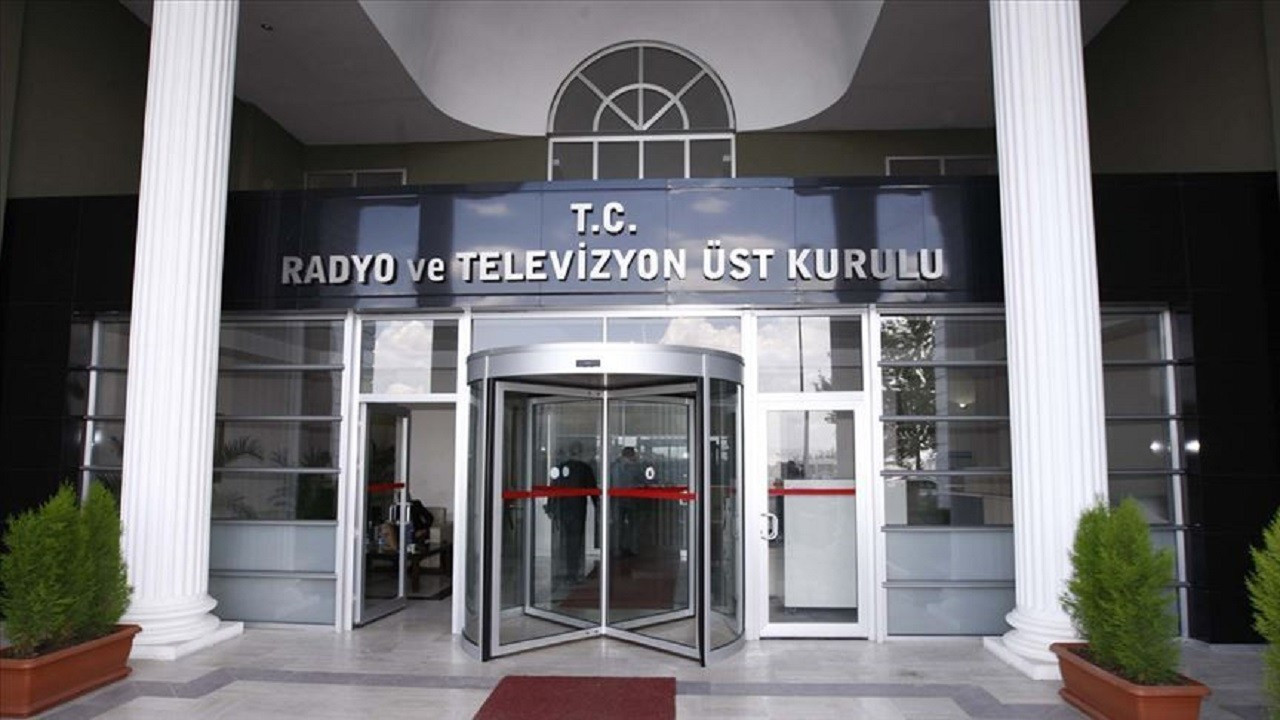 RTÜK'ten Halk TV, Tele 1 ve KRT’ye para cezası