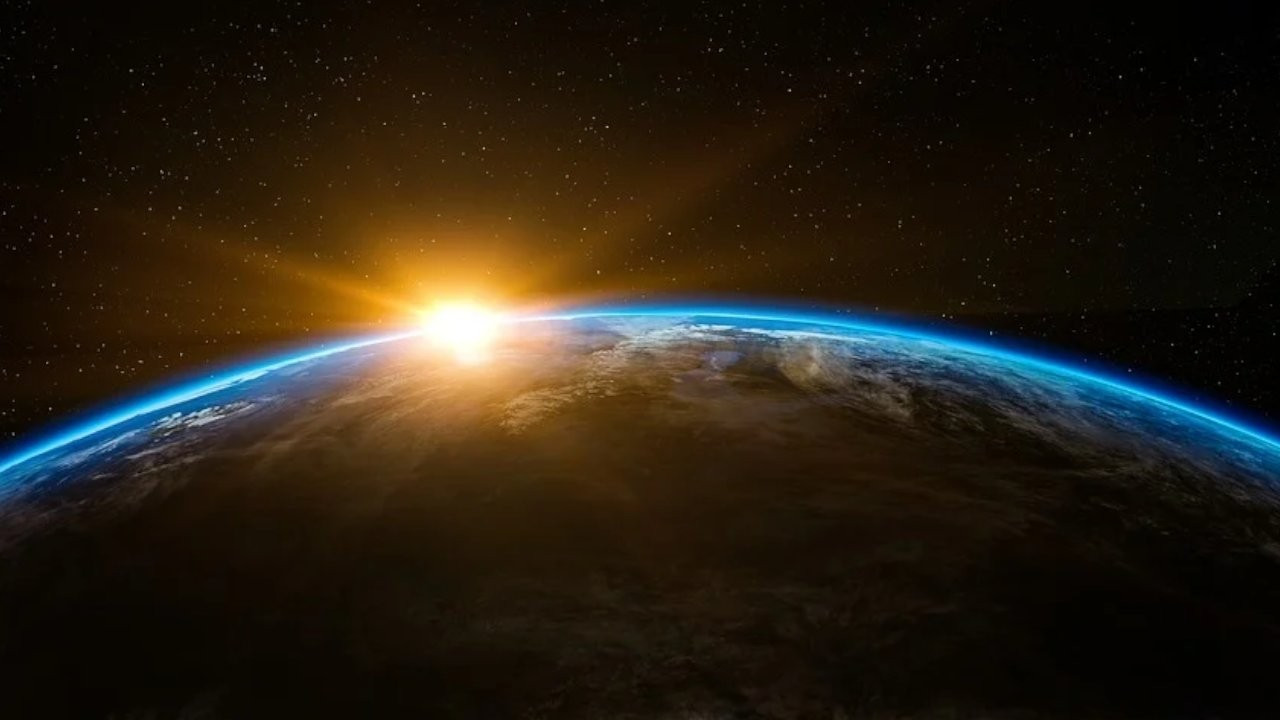 Naci Görür'den Güneş tutulması açıklaması: Depreme neden olabilir