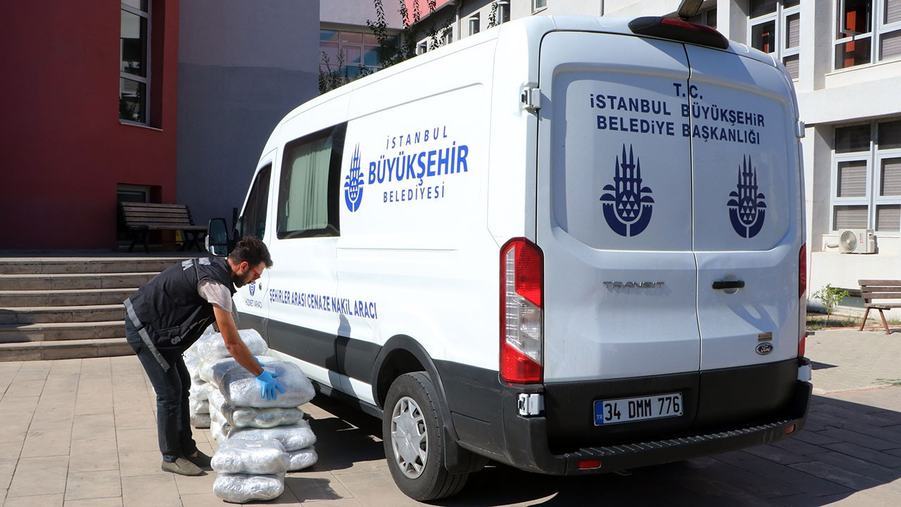 İBB: Uyuşturucu yakalanan araç Platform Turizm Taşımacılık Şirketi'nin