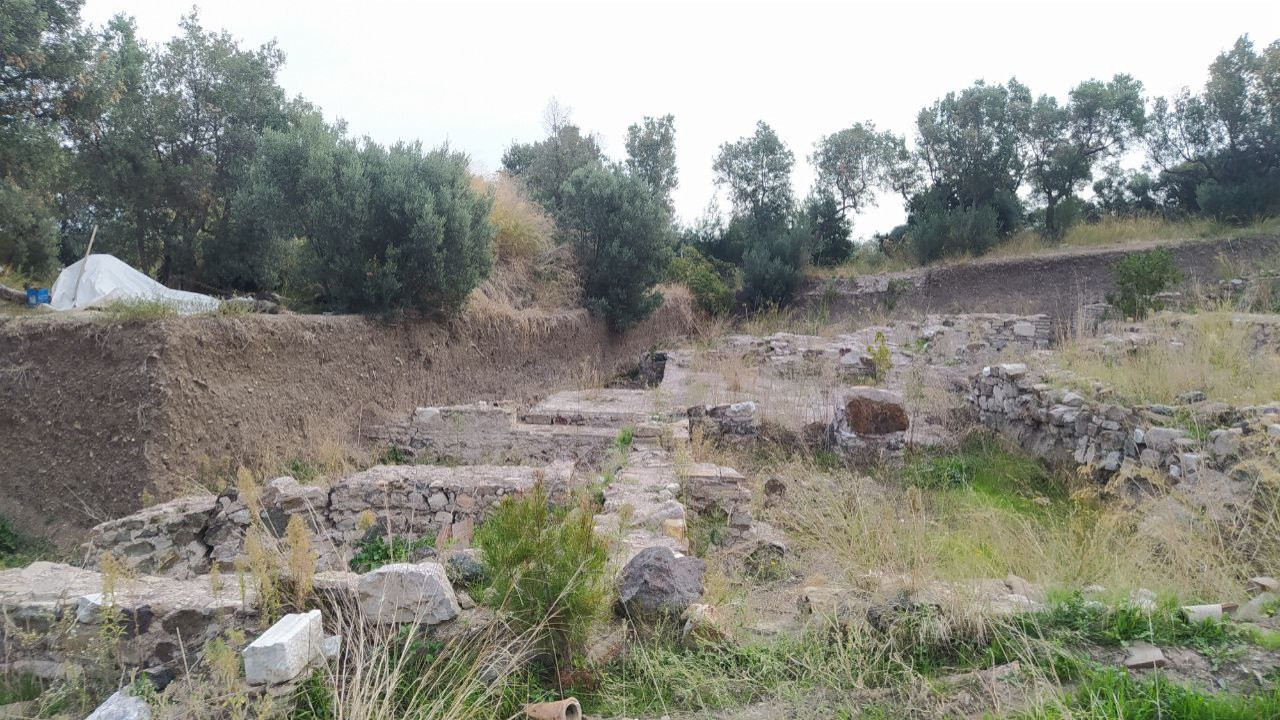 Mudanya'da antik Myrleia kentinin sur duvarlarına ulaşıldı