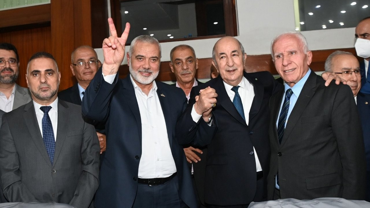 Filistinli gruplar 'Cezayir Ulusal Mutabakat Belgesi' üzerinde anlaştı