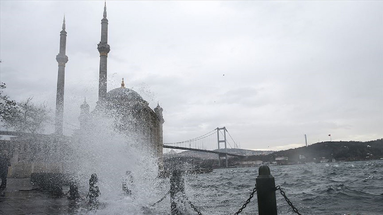 İstanbul için fırtına uyarısı: AKOM saat verdi