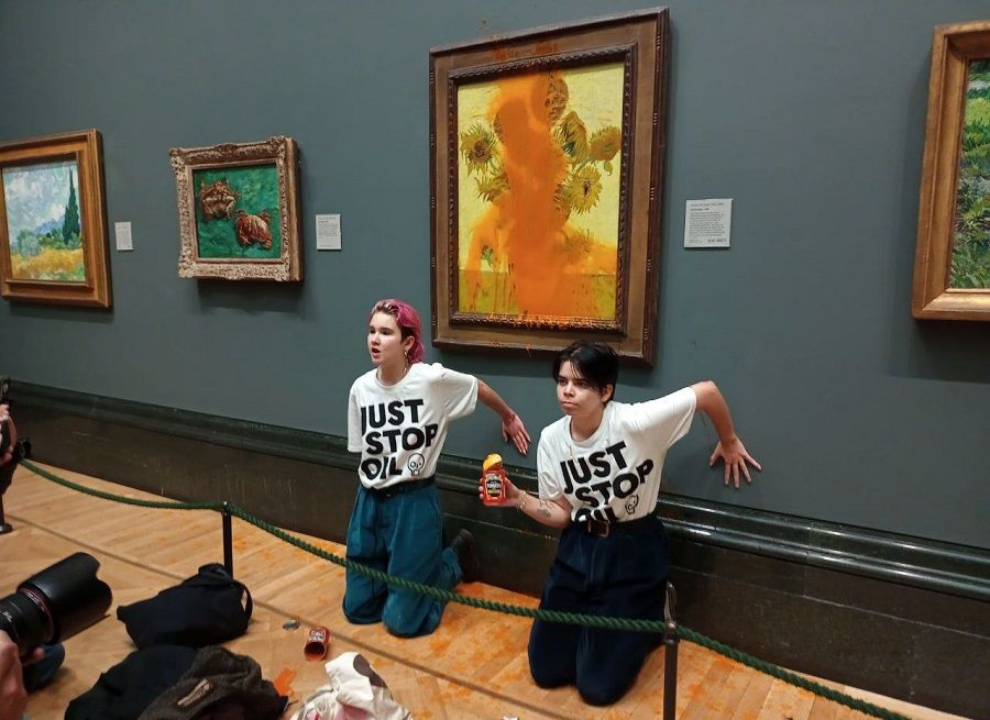 İki çevreci Van Gogh'un 'Ayçiçekleri' tablosuna domates çorbası fırlattı - Sayfa 3