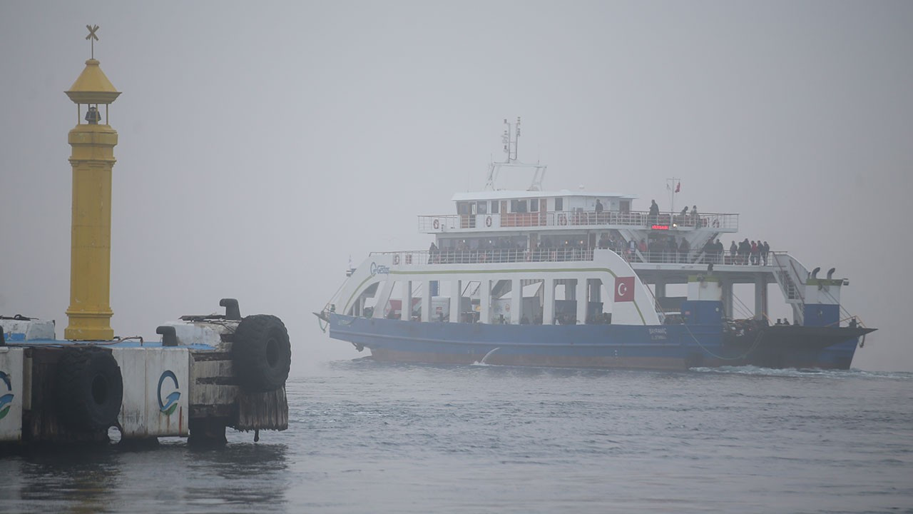 Çanakkale Boğazı gemi geçişlerine kapatıldı