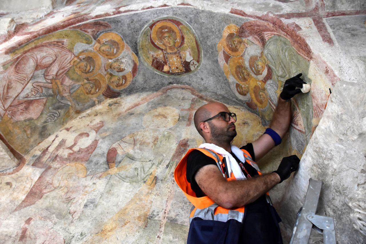 Aziz Nikolaos Anıt Müzesi'nde, 11'inci yüzyıldan duvar resimleri bulundu - Sayfa 1
