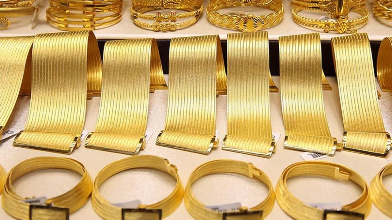 Altın fiyatlarında rekor artış: Gram bin 35 lirayı test etti