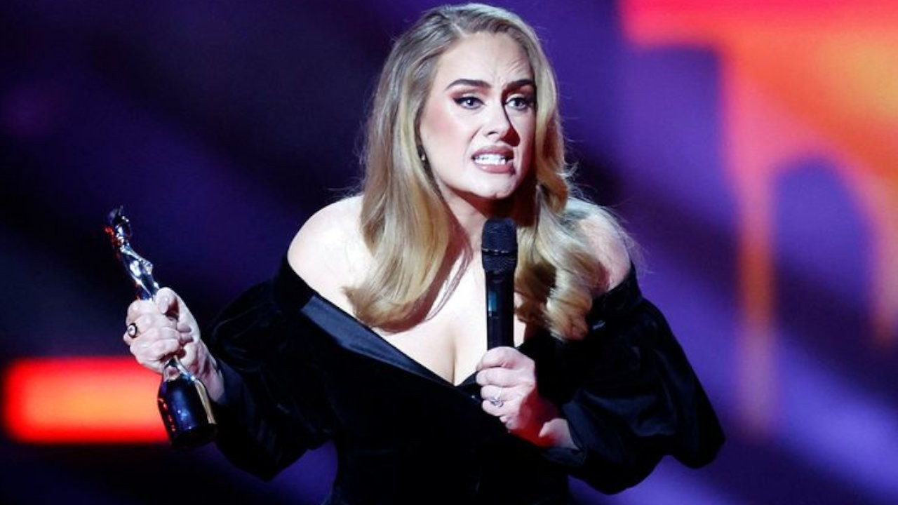Adele: Yürümekte zorluk çekiyorum