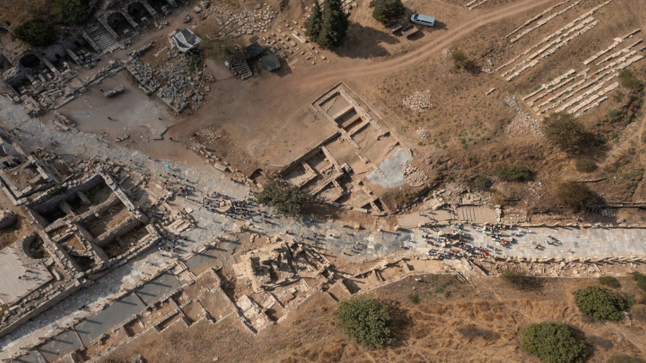 Efes Antik Kenti'nde 1400 yıllık mahalle bulundu