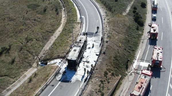 İstanbul'da şehirler arası yolcu otobüsü alev aldı - Sayfa 4