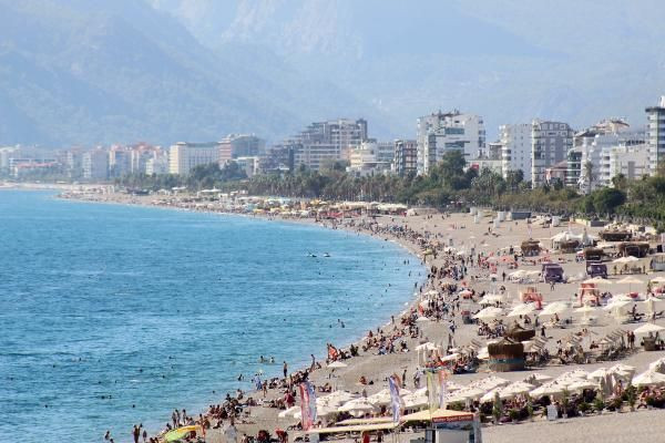 Antalya'da hava ve deniz suyu sıcaklığı 25 derece - Sayfa 1