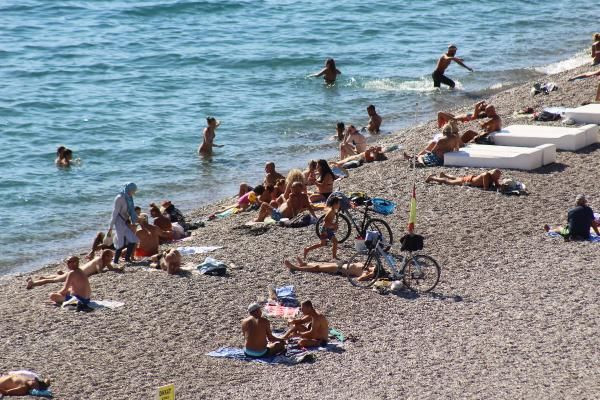 Antalya'da hava ve deniz suyu sıcaklığı 25 derece - Sayfa 3