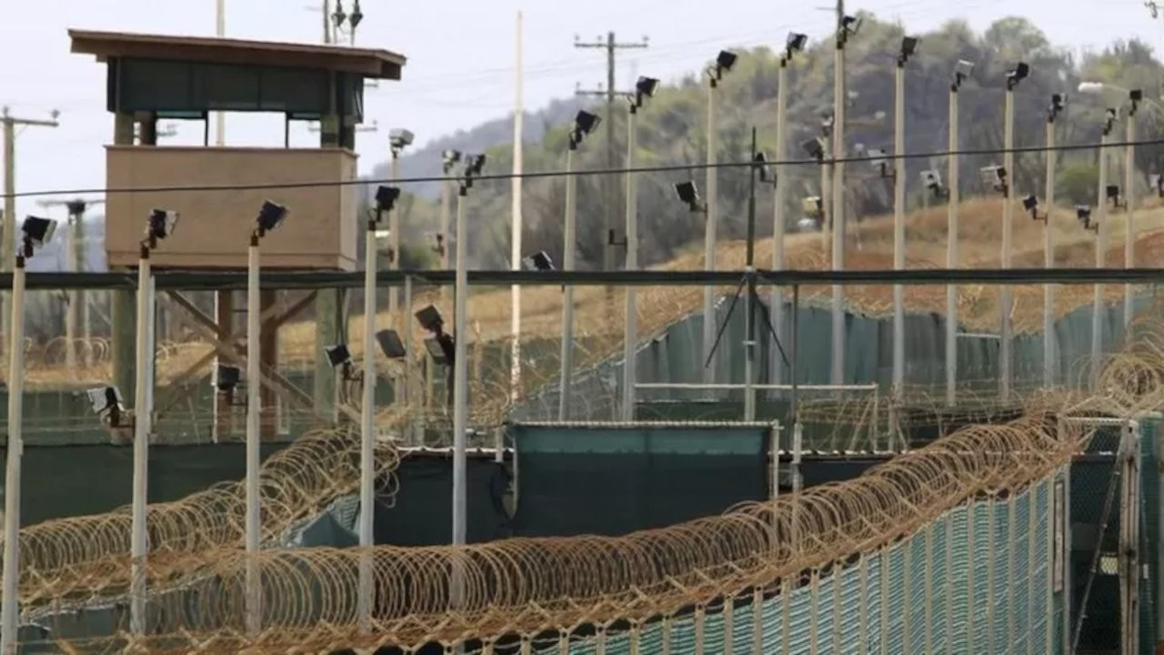 Guantanamo'nun en yaşlı tutsağı serbest kaldı