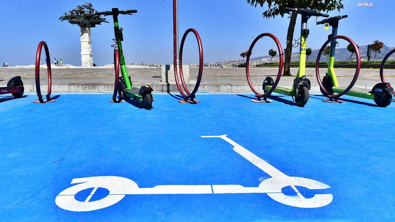 İzmir Büyükşehir Belediyesi’nden scooter düzenlemesi