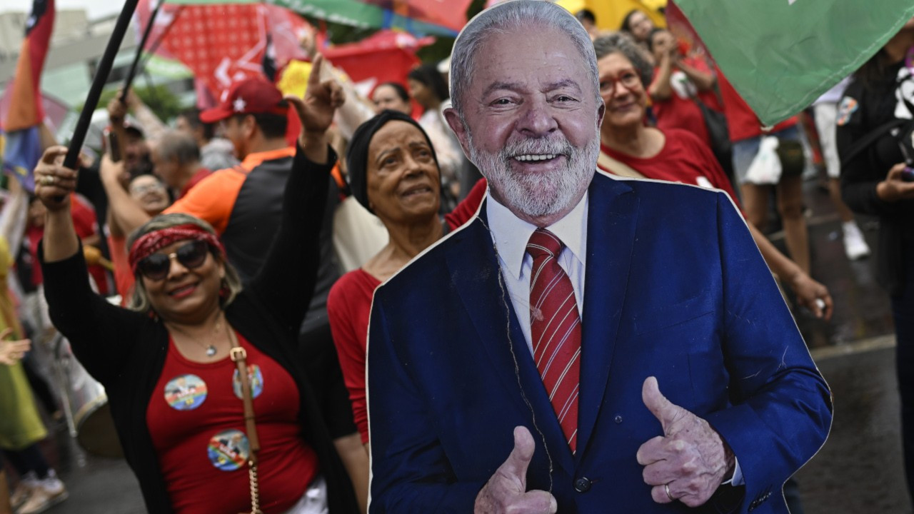 Brezilya'da yüzde 50,83'le Lula kazandı