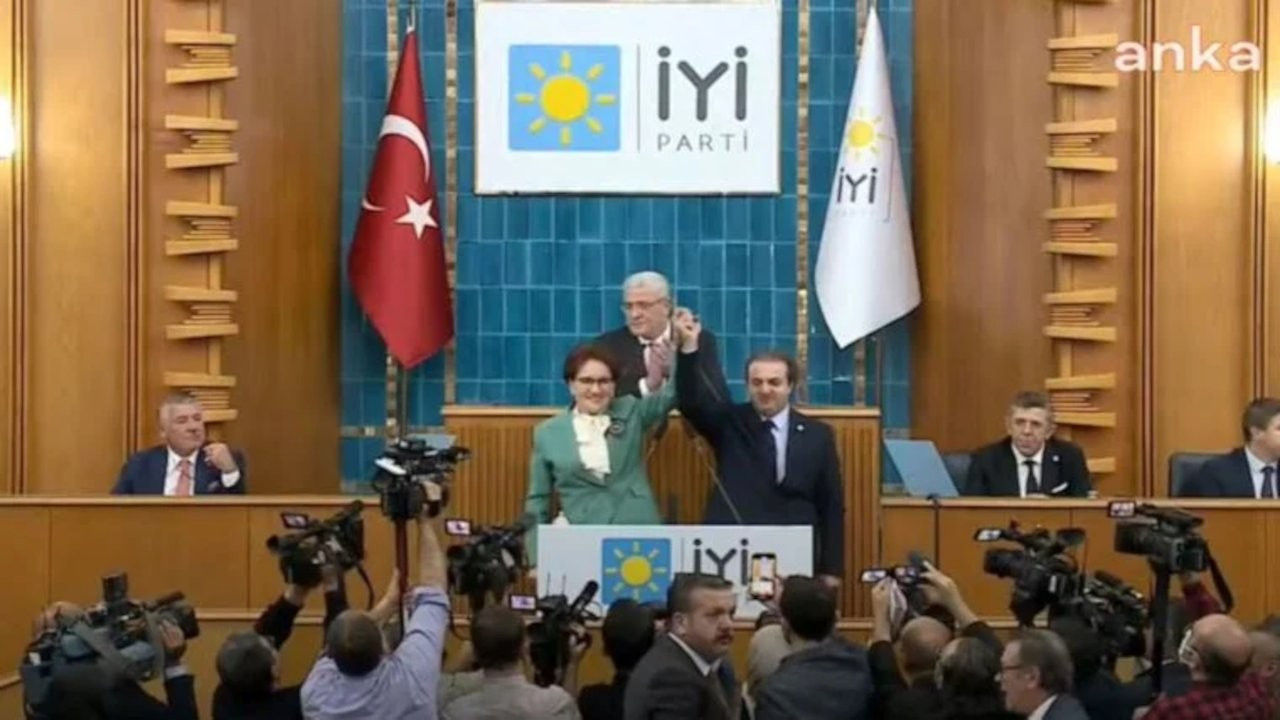 Baver Miroğlu İYİ Parti'ye katıldı, rozetini Akşener taktı