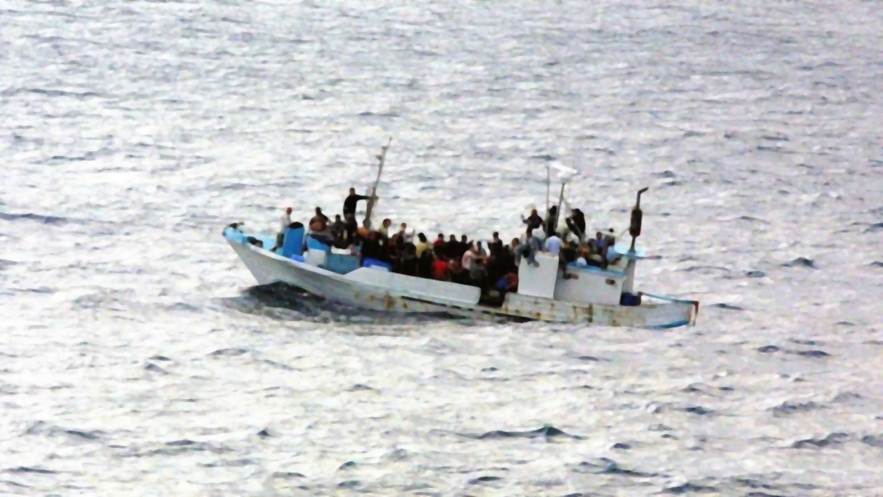 Tunus açıklarında 48 saatte 3 göçmen teknesi battı: 3 ölü, 12 kayıp