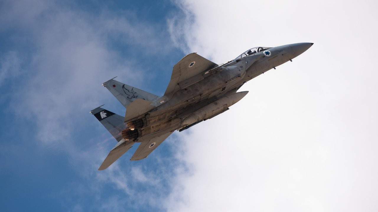 Lübnan: İsrail savaş uçakları hava sahamızı ihlal etti