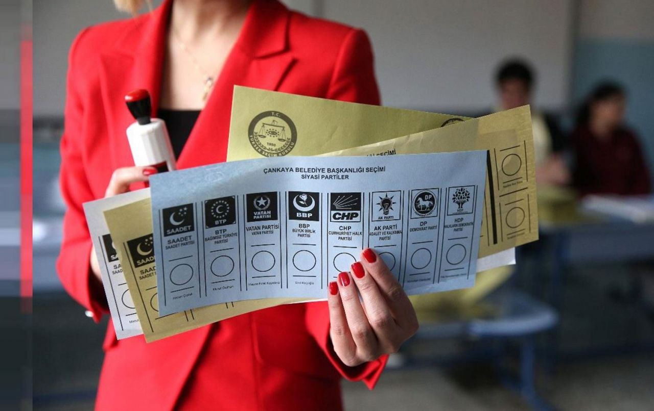 Son anket: DEVA ve Gelecek'ten oy kayıyor, AK Parti 2 puan yükseldi - Sayfa 3