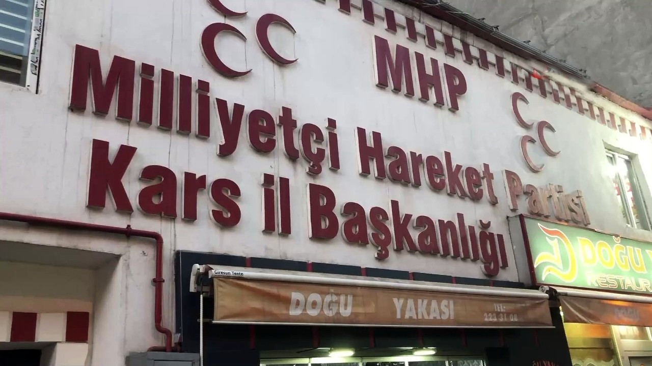 MHP Kars yönetiminde istifa: 20 isim ayrıldı