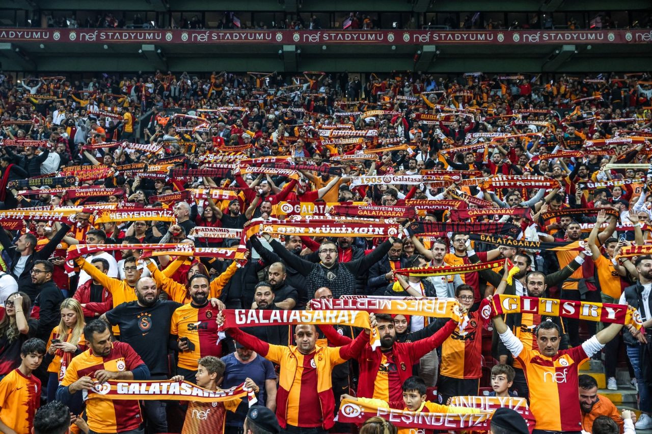 Galatasaray'dan son 17 sezonun en iyi deplasman performansı - Sayfa 1