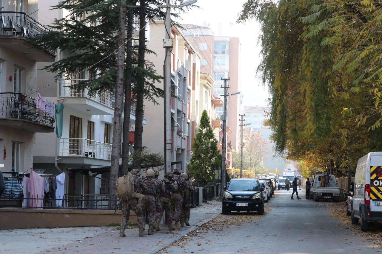 Eskişehir haritası üzerinde sayaçlı bomba görseli paylaşan şüpheli gözaltında - Sayfa 3