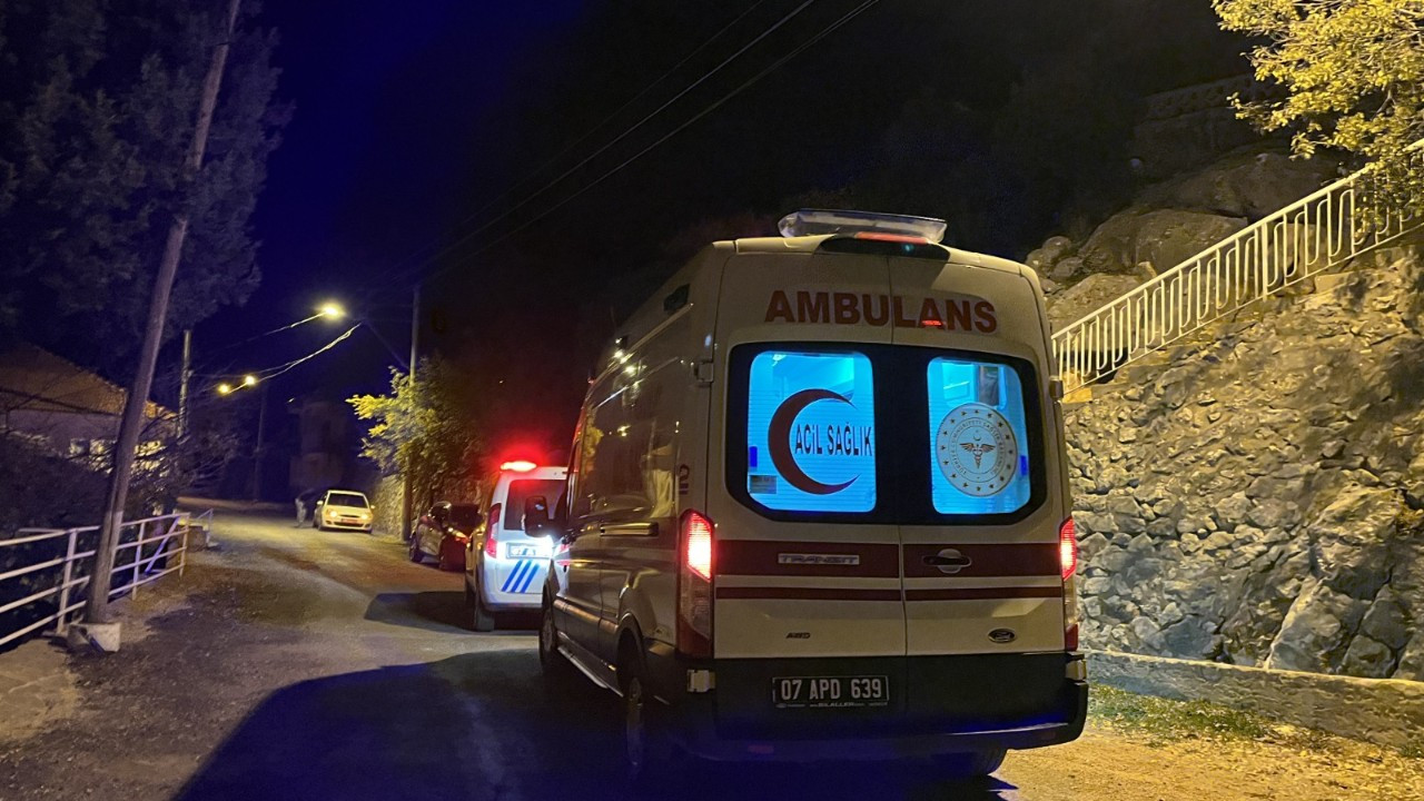 Antalya'da cinayet: Bir kişi babasını öldürdü